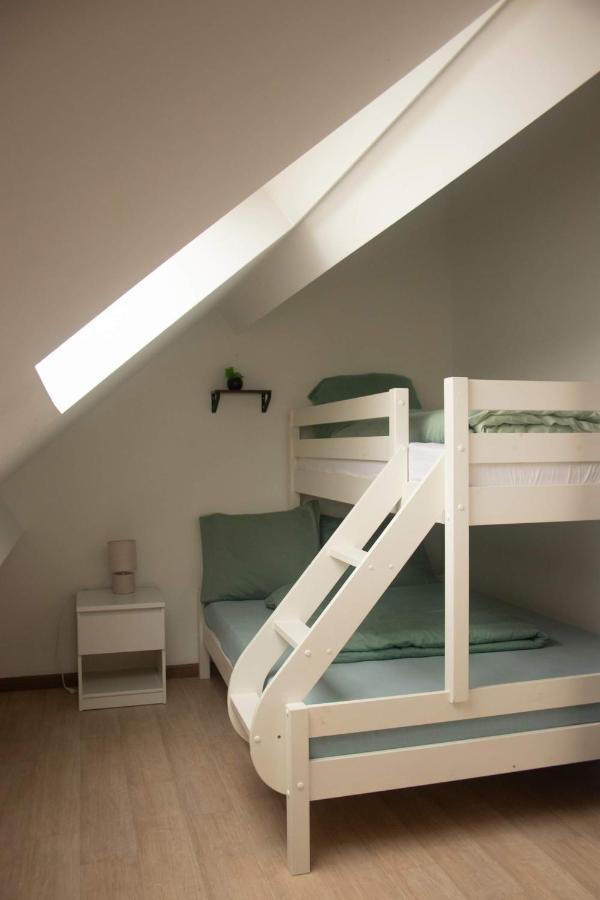 Cosy 2-Bedroom Apartment In The Center Of Hotton Bagian luar foto